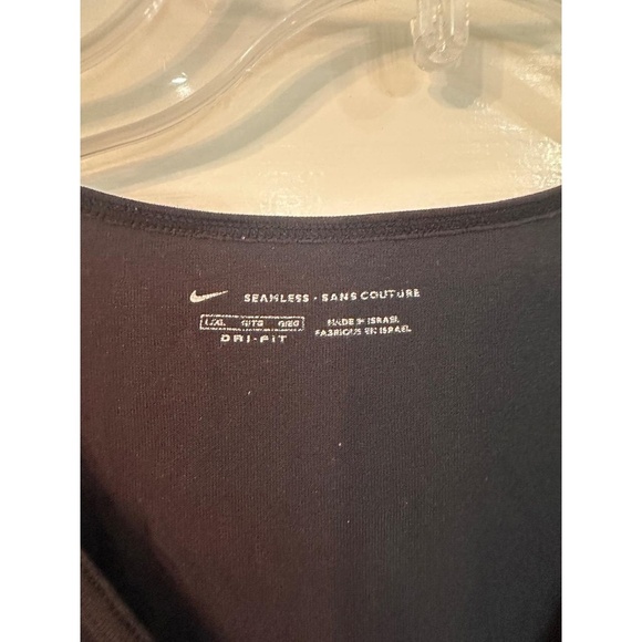 Nike Womens Activewear Top Size L/XL Black V Neck Dri Fit Athletic - Picture 3 of 5